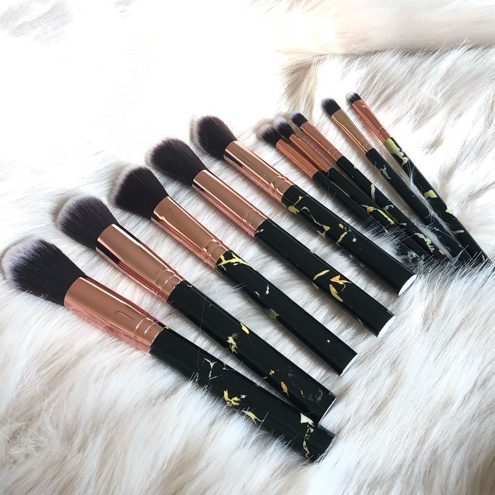 Black marble brush set